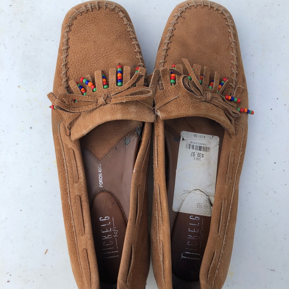 Tan leather Nickels brand loafer/ moccasins.